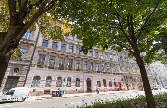 Hevesi Sándor tér 2.